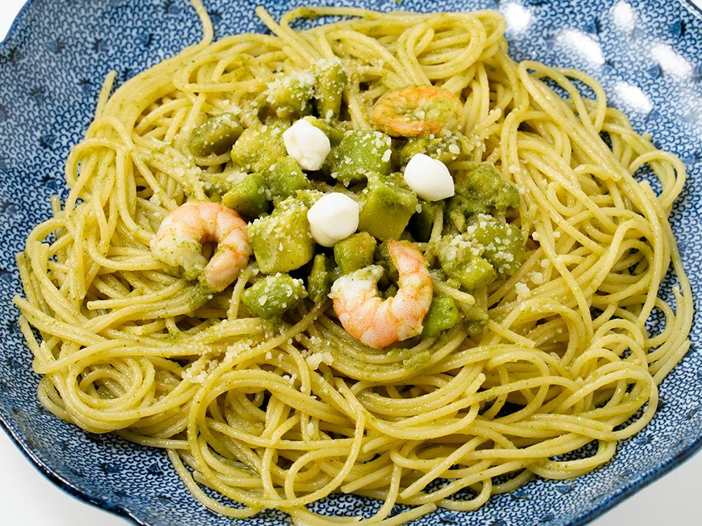 洋麺屋五右衛門・海老とアボカドとモッツァレラチーズのジェノベーゼ