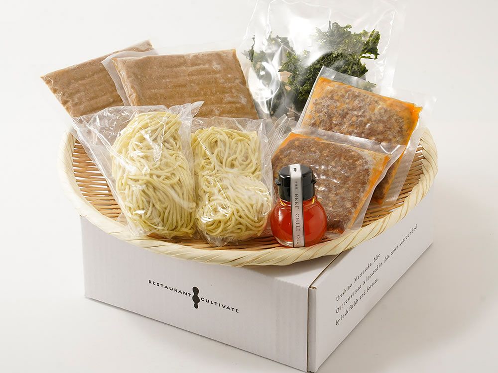 小野桃園・三つ星レストラン御用達の桃（約1kg） | 安心堂 食のSELECT