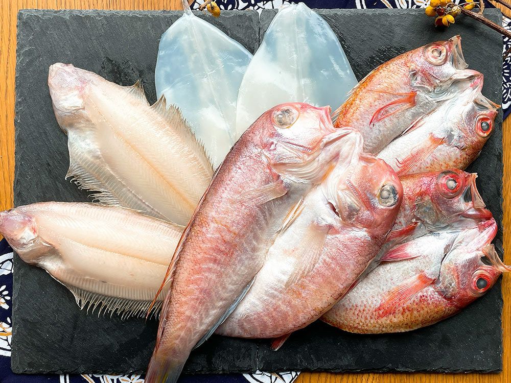 岡富商店・島根一日漁一夜干詰合せ【吉祥天】 | 安心堂 食のSELECT